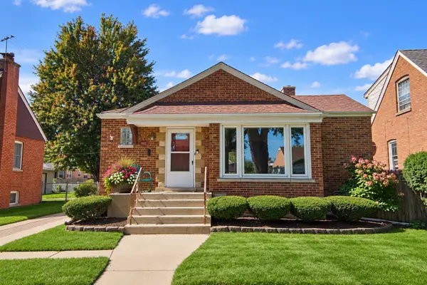 9932 S Homan Avenue, Evergreen Park, IL 60805