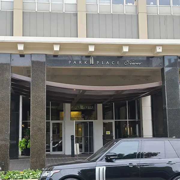 655 W Irving Park Road #1013, Chicago, IL 60613