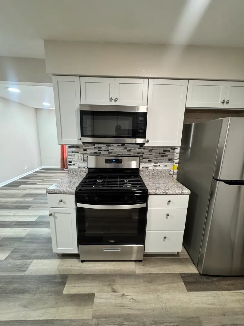 1303 Kingsbury Drive #B, Hanover Park, IL 60133 - #2