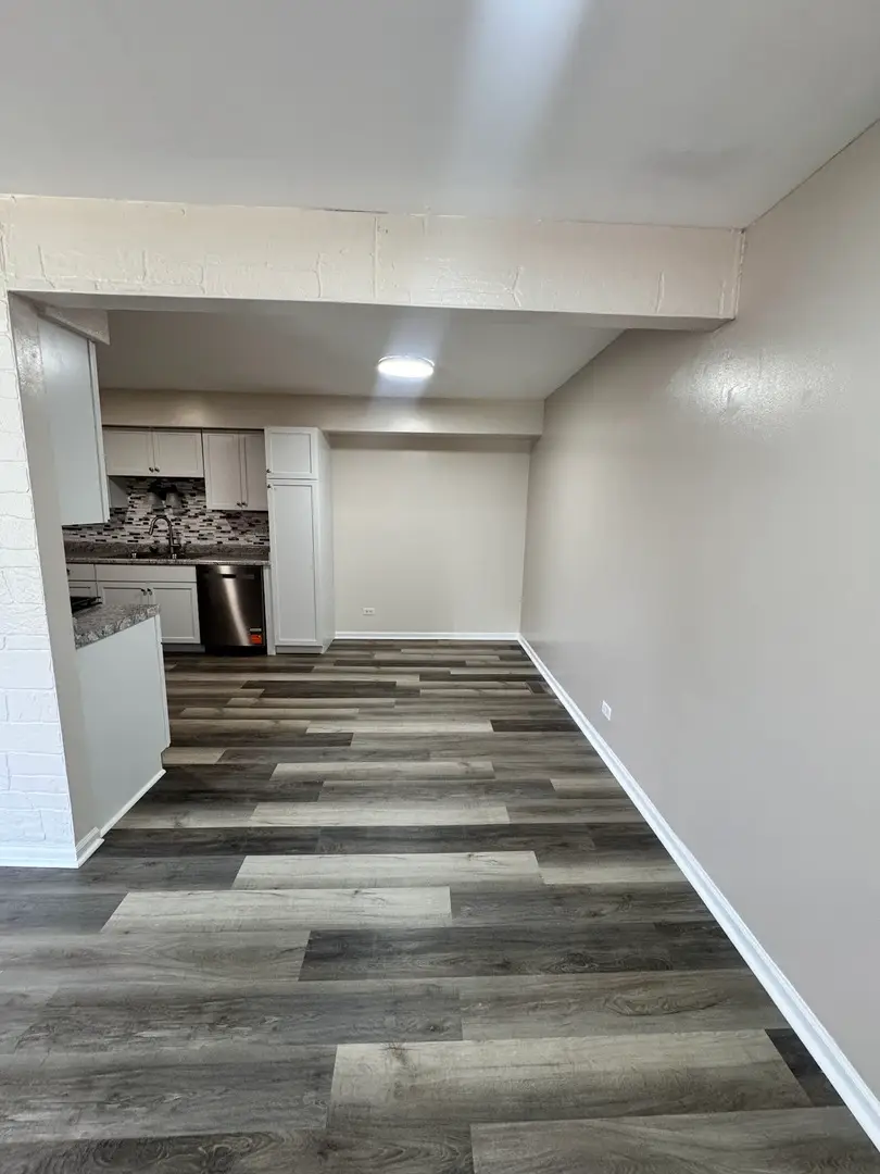 1303 Kingsbury Drive #B, Hanover Park, IL 60133 - #3