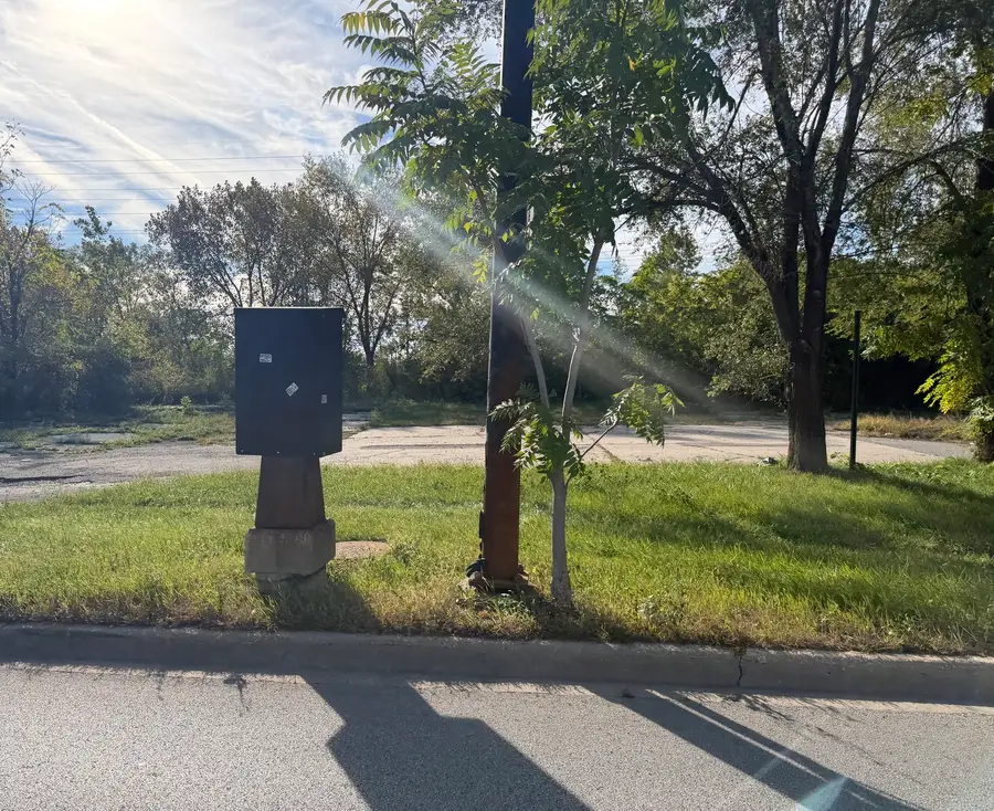 3429 E 136th Street, Chicago, IL 60633 - #2