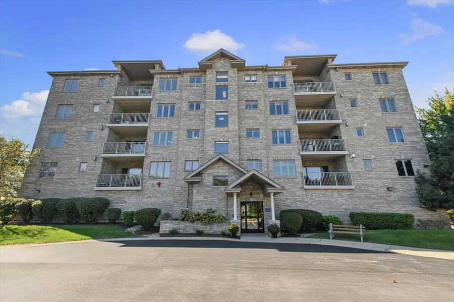11131 Waters Edge Drive #1B, Orland Park, IL 60467 - #2