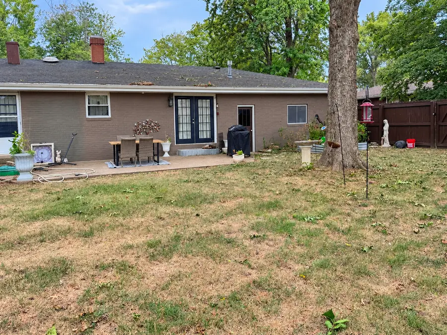 504 Cessna Lane, Mount Vernon, IL 62864 - #3