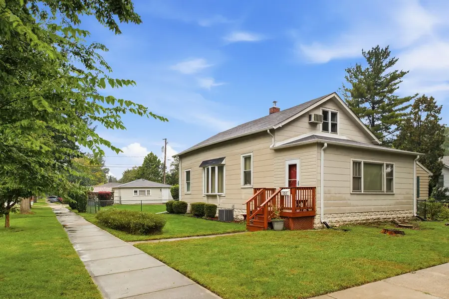 102 N Adams Street, Westmont, IL 60559 - #2