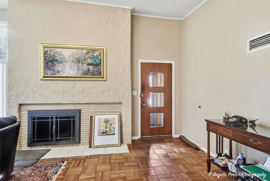 2923 Shorewood Drive, McHenry, IL 60050 - #3
