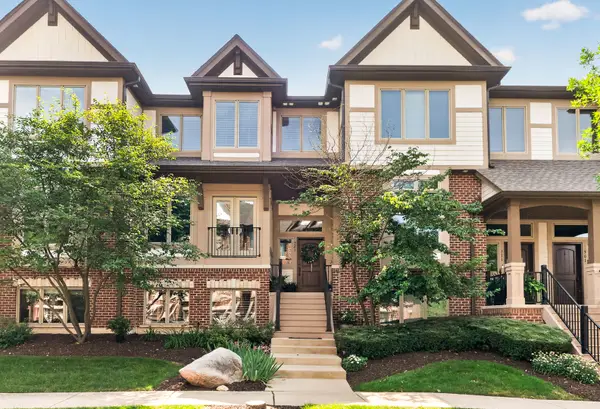 321 Brownstone Drive, St. Charles, IL 60174