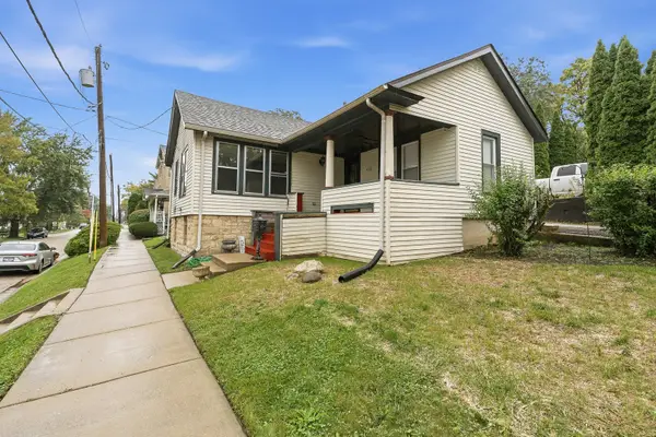 402 Porter Street, Lemont, IL 60439