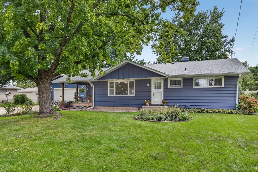 410 E Jones Street, Plano, IL 60545 - #2