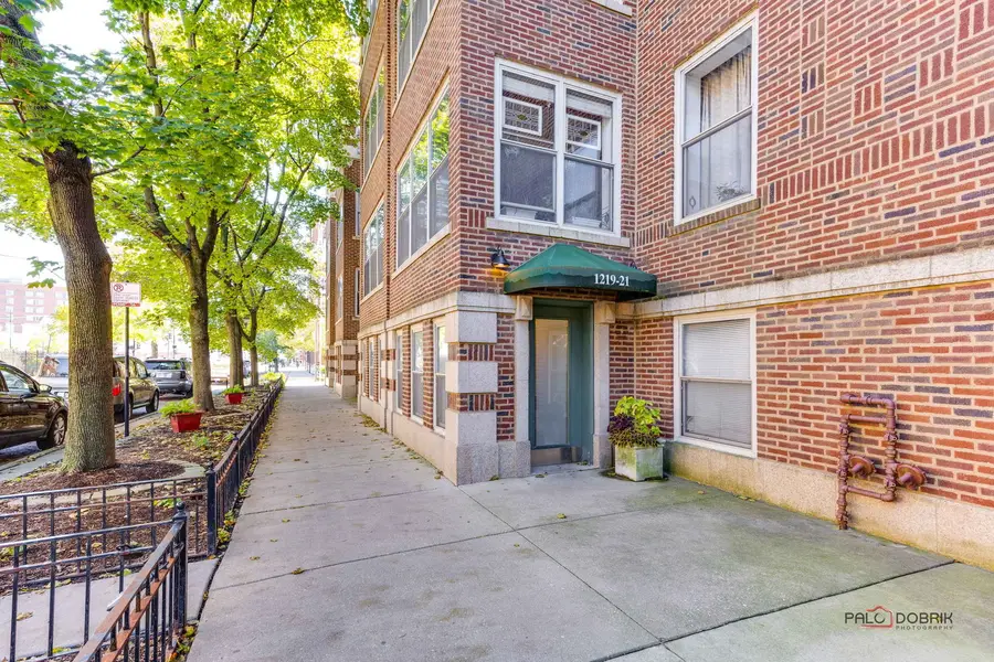 1219 W Rosemont Avenue #3, Chicago, IL 60660 - #2