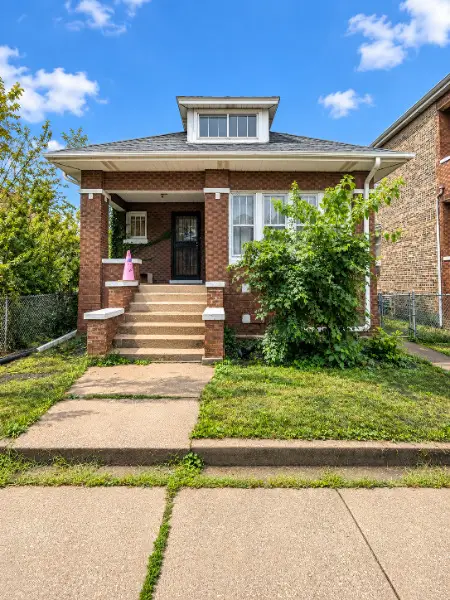 4127 S Francisco Avenue, Chicago, IL 60632