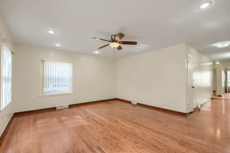 1930 W Birchwood Avenue #1, Chicago, IL 60626 - #3