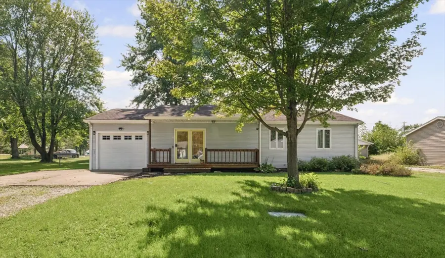 404 W Broadway, Ogden, IL 61859 - #2