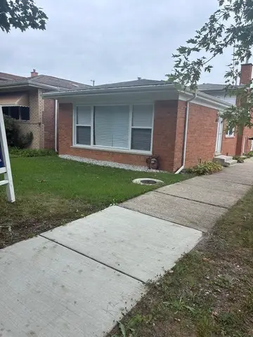 Address Withheld By Seller, Chicago, IL 60619