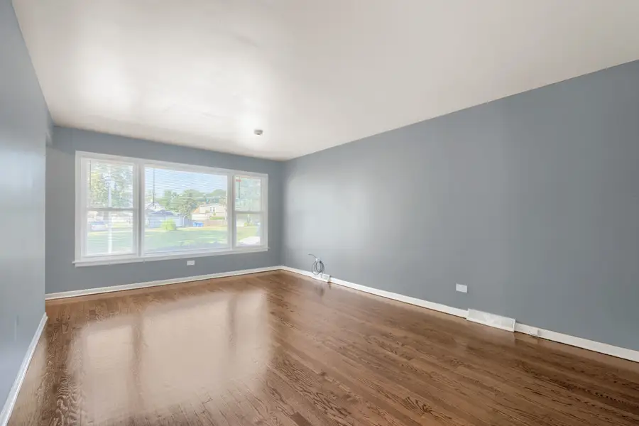 323 154th Place, Calumet City, IL 60409 - #3