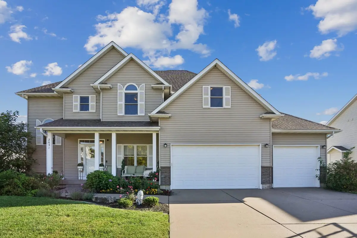 2631 E 58th Street, Davenport, IA 52807 - #1