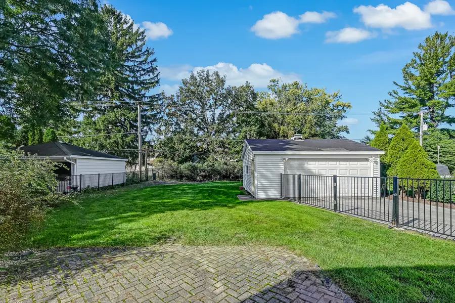 18 Oxford Avenue, Clarendon Hills, IL 60514 - #3