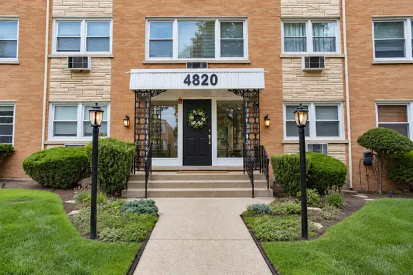 4820 W Conrad Street #106, Skokie, IL 60077