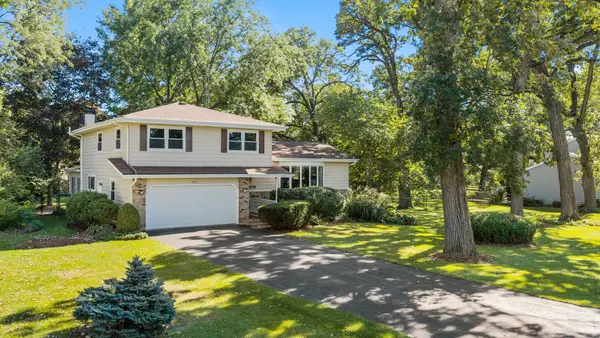9N879 Beckman Trail, Elgin, IL 60124