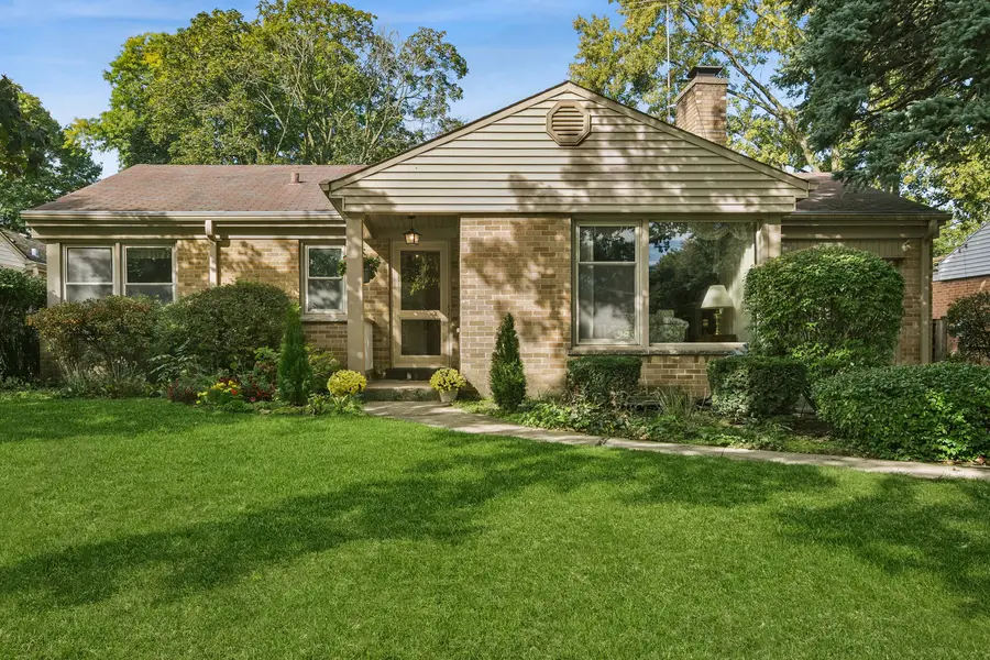 208 N Brighton Place, Arlington Heights, IL 60004 - #2