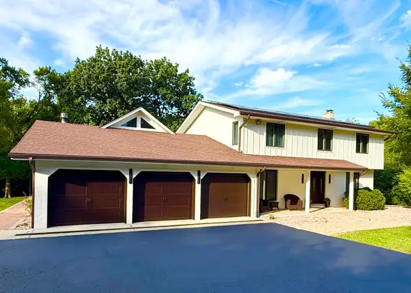 8714 W 123rd Street, Palos Park, IL 60464