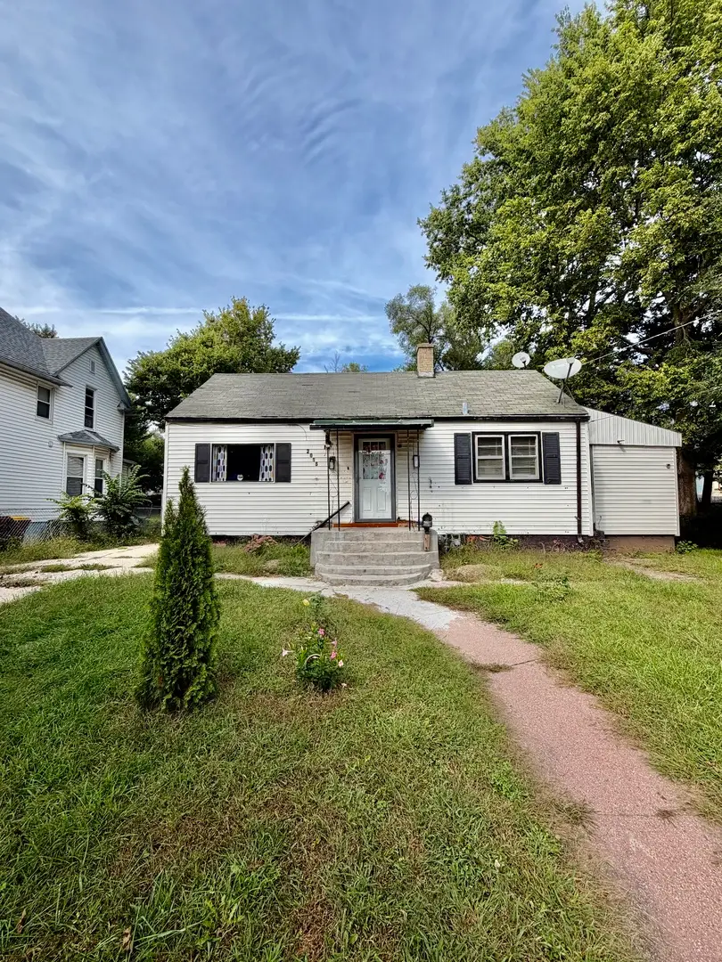 2015 Chestnut Street, Rockford, IL 61102 - #1