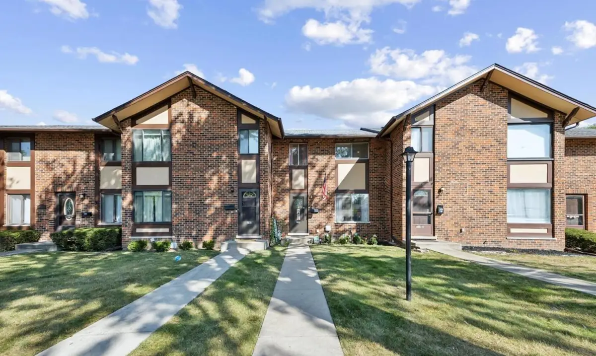 18W138 W 14th St Street #9, Villa Park, IL 60181 - #1