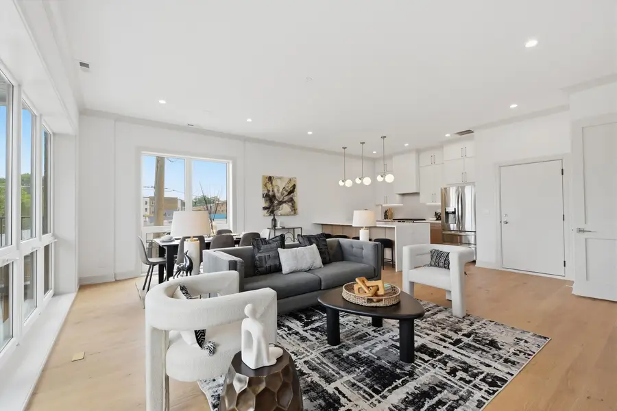 6414 N Francisco Avenue #1F, Chicago, IL 60645 - #2