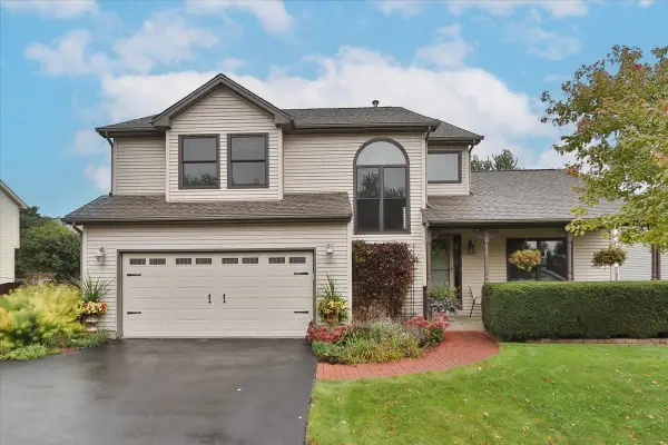 10616 Carl Street, Huntley, IL 60142