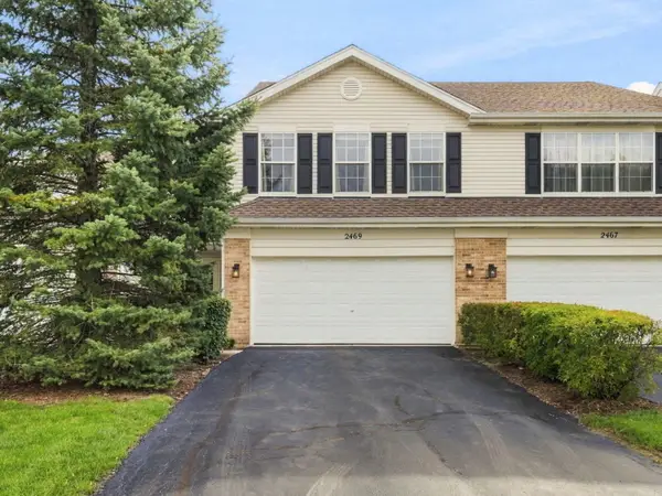 2469 Stoughton Circle #2469, Aurora, IL 60502