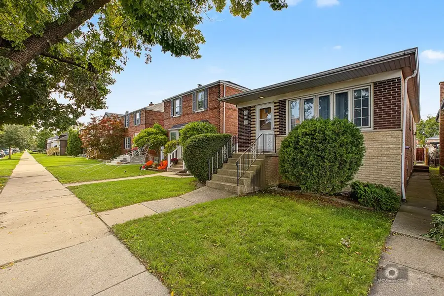 5104 S Menard Avenue, Chicago, IL 60638 - #2
