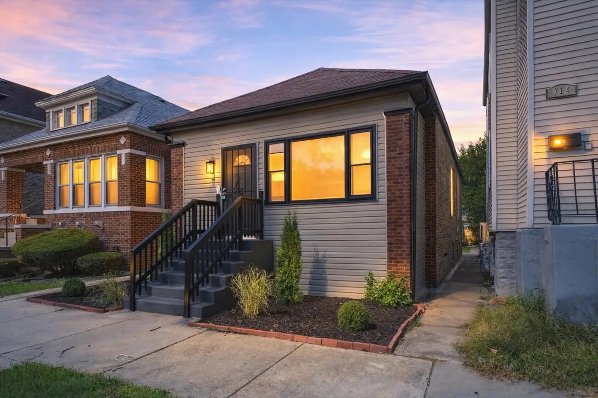 710 E 92nd Place E, Chicago, IL 60619 - #1