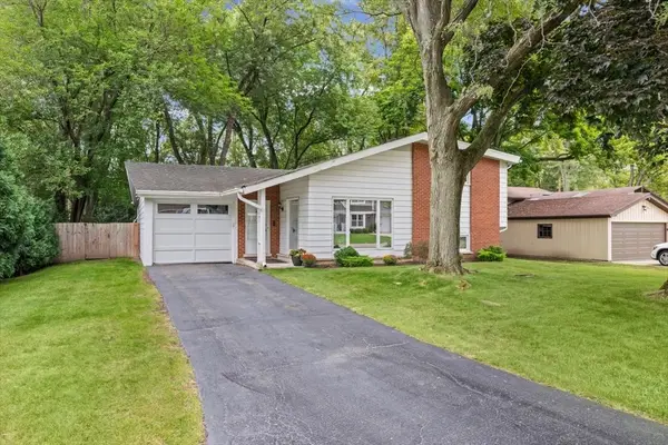 535 Edens Lane, Northfield, IL 60093