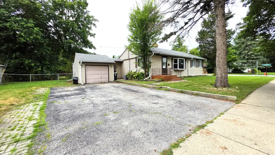 1201 E Euclid Avenue, Arlington Heights, IL 60004 - #2