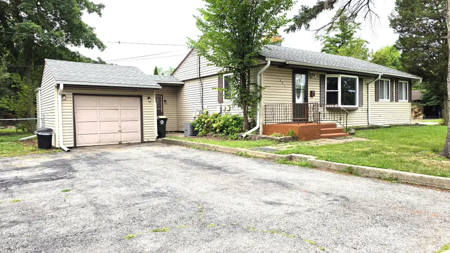 1201 E Euclid Avenue, Arlington Heights, IL 60004 - #3