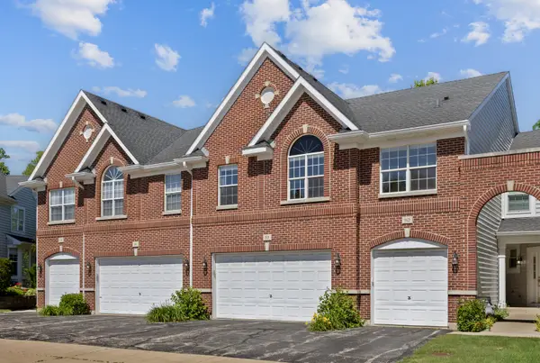 88 Fulbright Lane, Schaumburg, IL 60194