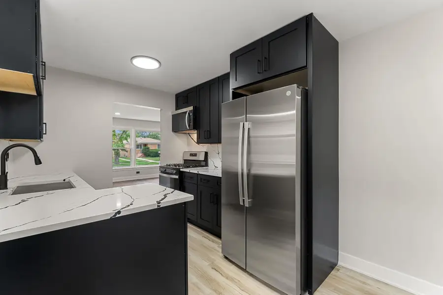 9625 S Lowe Avenue, Chicago, IL 60628 - #2