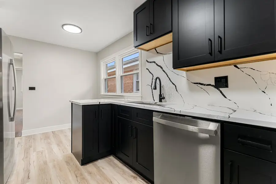 9625 S Lowe Avenue, Chicago, IL 60628 - #3