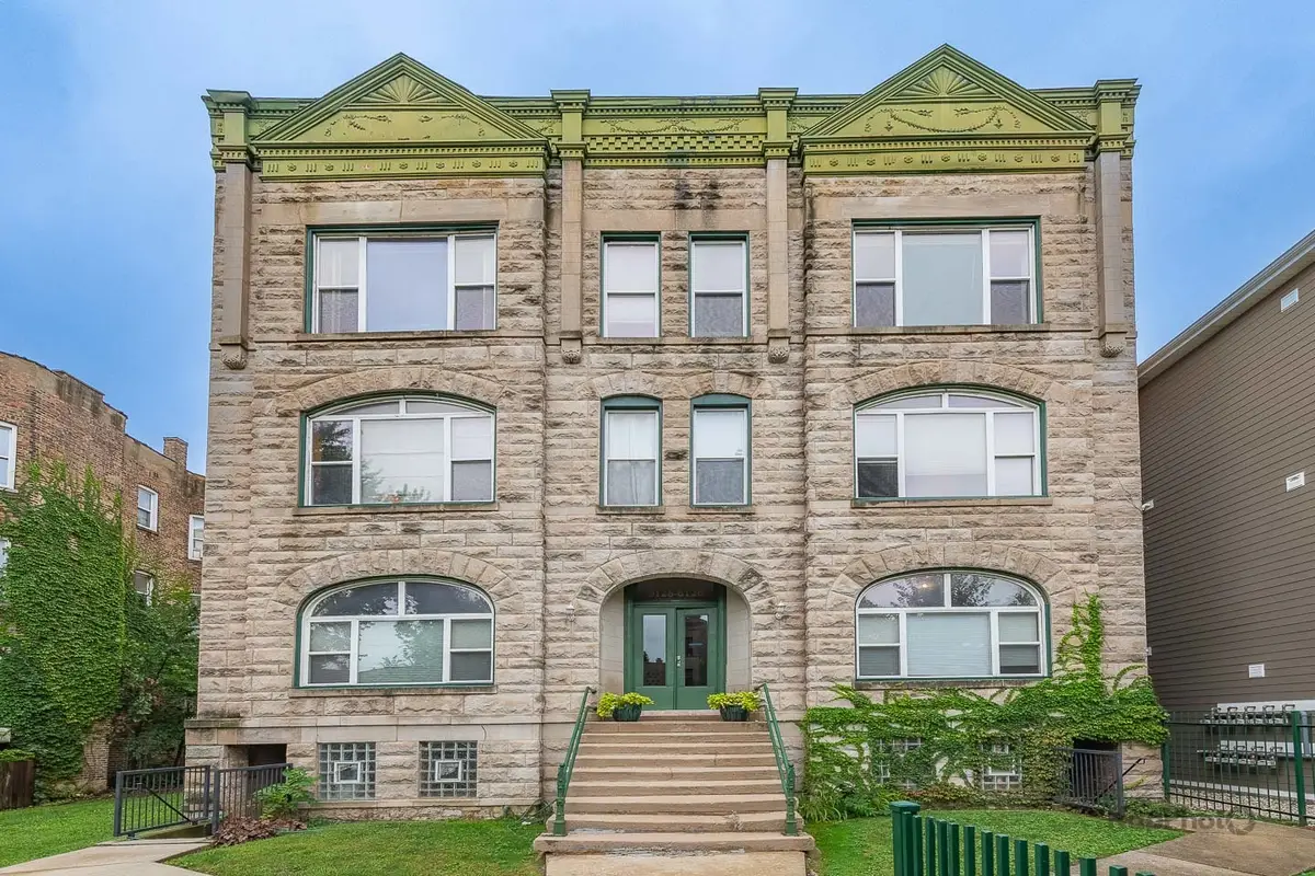 6126 S University Avenue #1, Chicago, IL 60637 - #1
