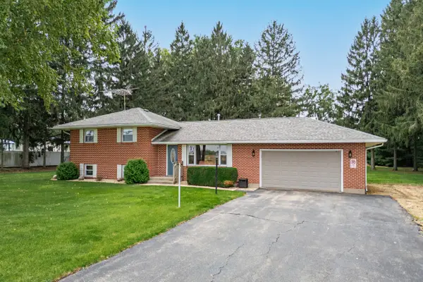 2292 N Leaf River Road, Mount Morris, IL 61054