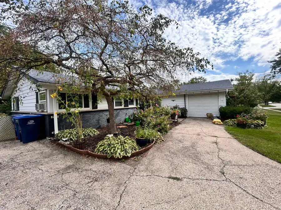 227 Wellesley Lane, Schaumburg, IL 60193 - #2
