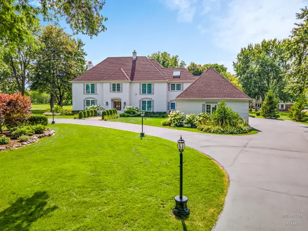 10 Corey Drive, Barrington, IL 60010