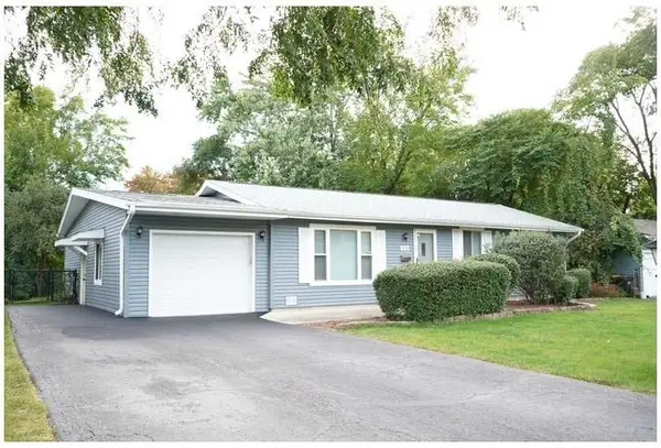 162 Thunderbird Trail, Carol Stream, IL 60188