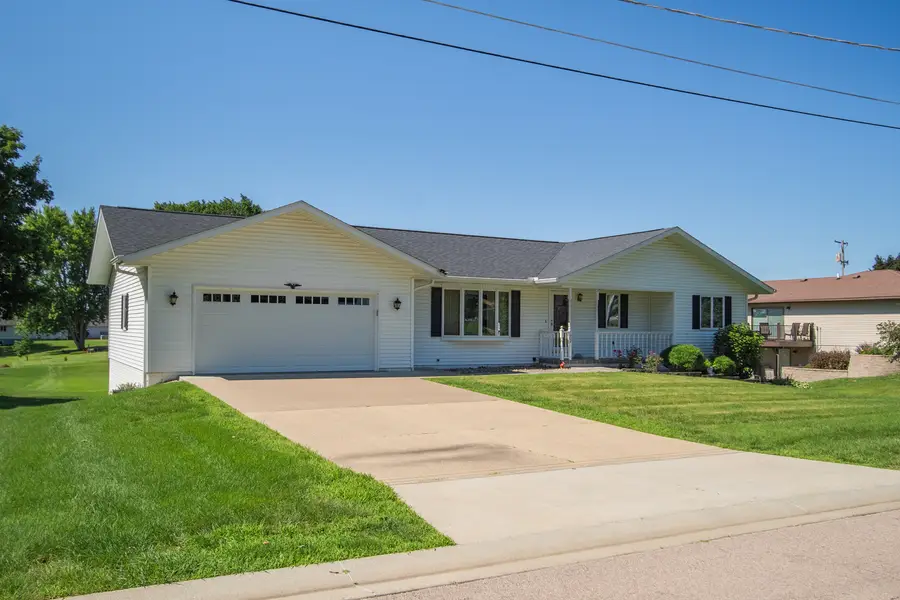 1008 1st Avenue, Fulton, IL 61252 - #3