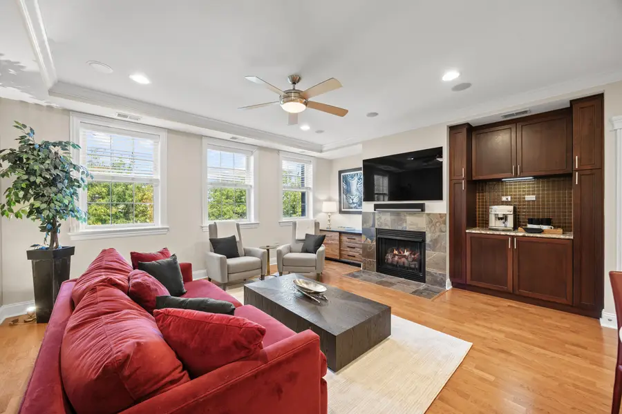 1921 W Diversey Parkway #402, Chicago, IL 60614 - #2