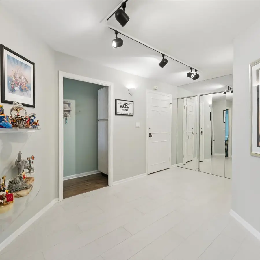 3851 Mission Hills Road #303, Northbrook, IL 60062 - #3