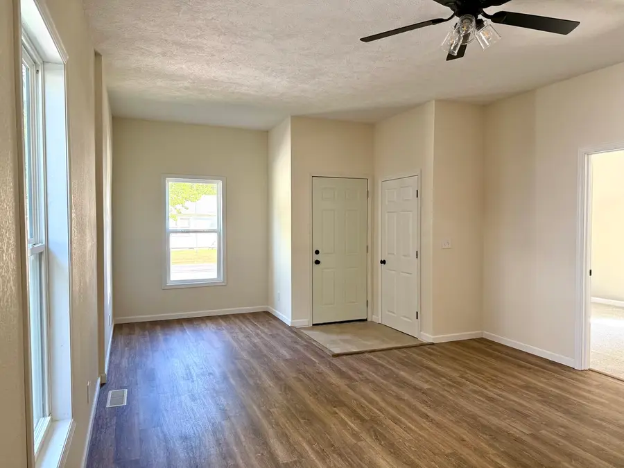 810 N Monroe Street, Marion, IL 62959 - #2