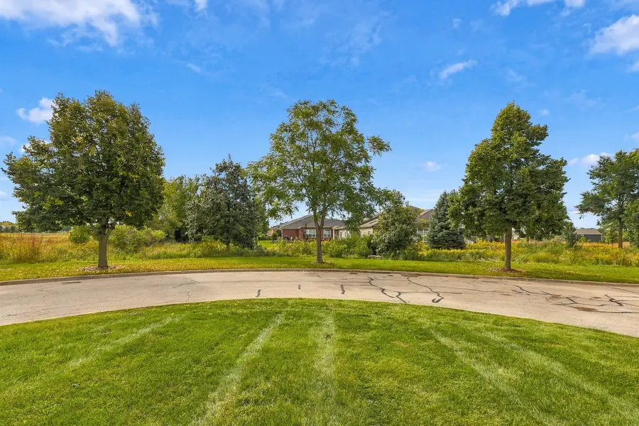 6 Eineke Court, Algonquin, IL 60102 - #2