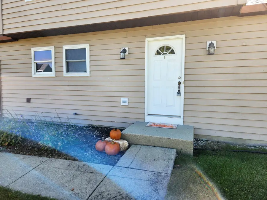 1440 Carleton Avenue, Naperville, IL 60565 - #2
