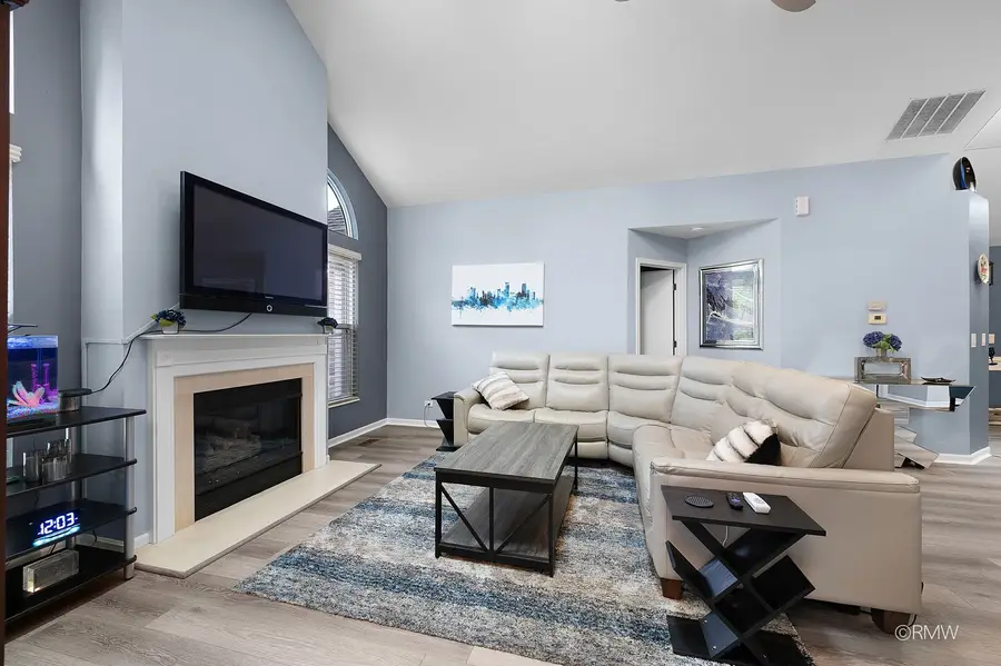 183 Canterbury Court, Bloomingdale, IL 60108 - #3