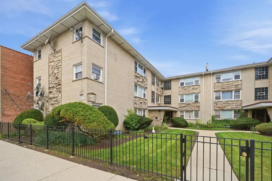 6968 W Diversey Avenue #8, Chicago, IL 60707 - #2